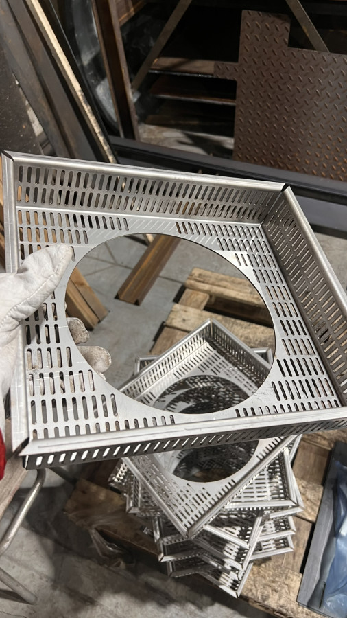 Гибка нержавеющей стали S-2мм